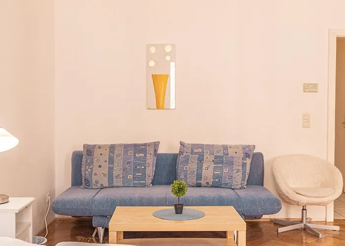 Appartement Affordable 2br, Perfect Location & Well Connected *