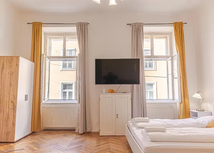 Affordable 2br, Perfect Location & Well Connected Appartement Wenen