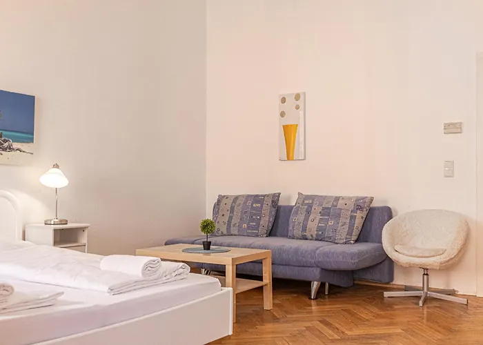 Affordable 2br, Perfect Location & Well Connected * Wenen