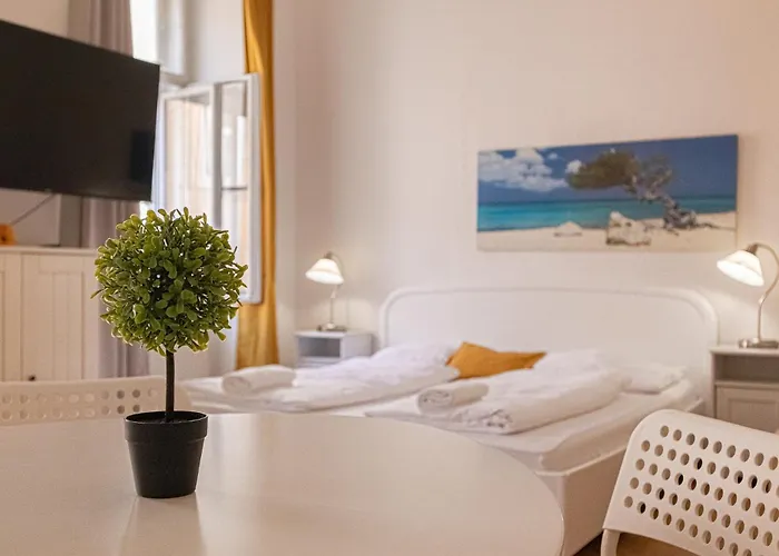 Affordable 2br, Perfect Location & Well Connected Wenen